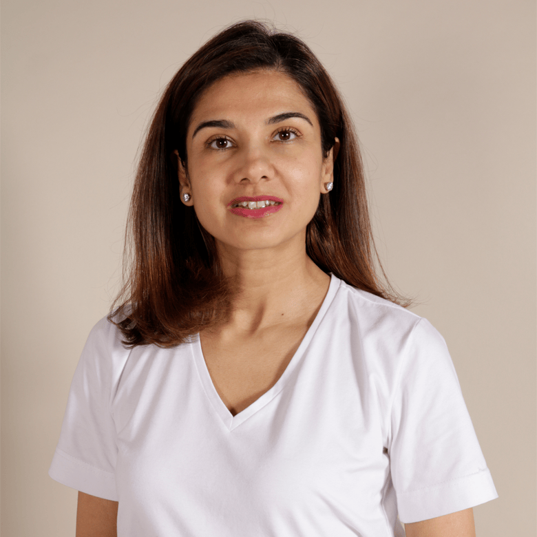 Ayesha Mustafa profile